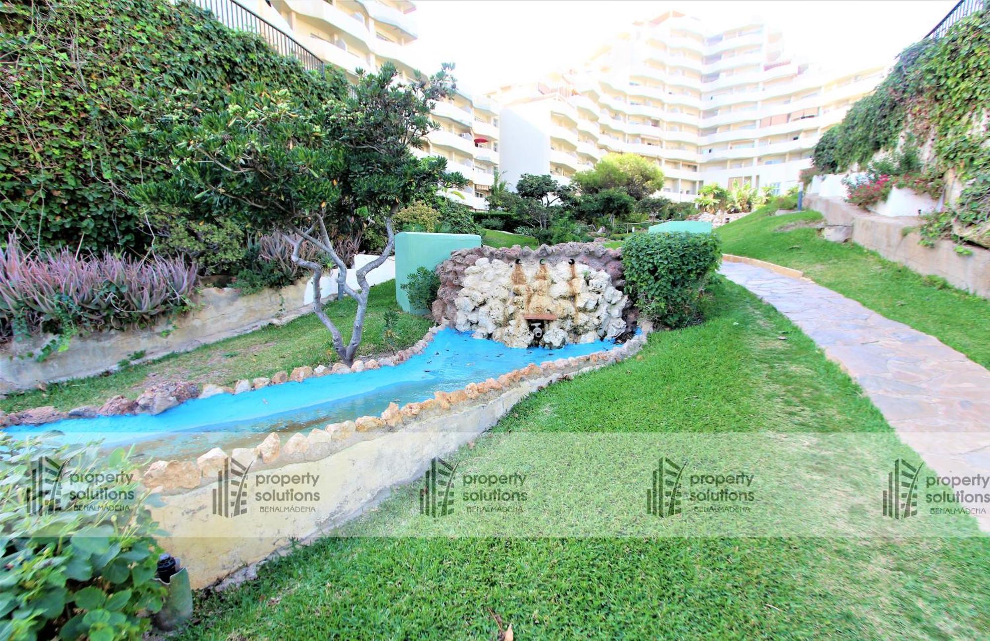 Benalbeach 1010 - Vista Al Mar - Piscina Todo El Ano - Primera Linea De Playa Benalmádena Exterior photo
