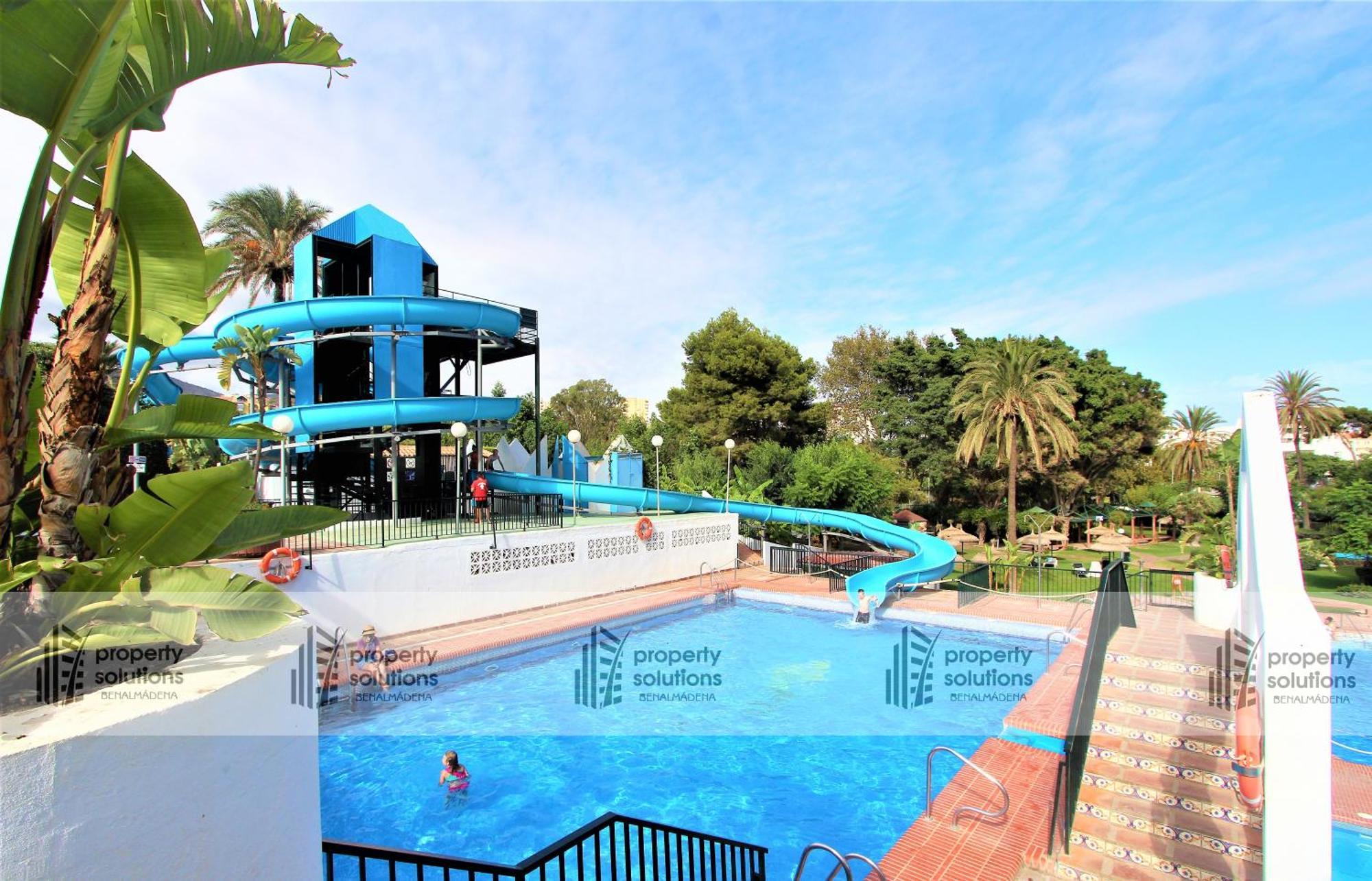 Benalbeach 1010 - Vista Al Mar - Piscina Todo El Ano - Primera Linea De Playa Benalmádena Exterior photo